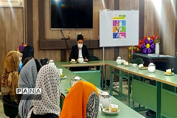 برگزاری کارگروه انجمن عکاسی، در کانون فرهنگی تربیتی امید منطقه ۱۴
