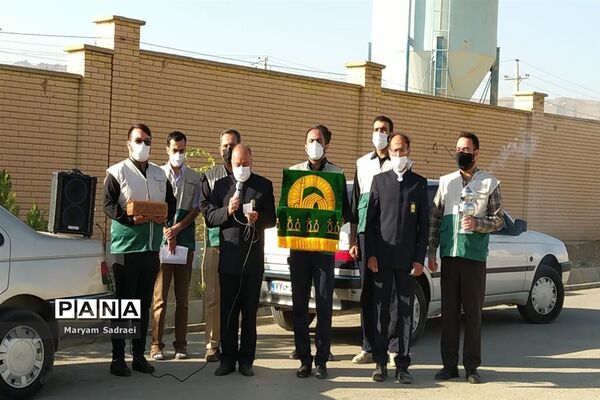 اهدای۵۰۰پک لوازم التحریرازطرف کانون خدمت رضوی شهرستان گلپایگان