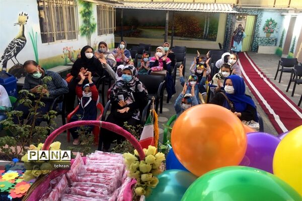 جشن شکوفه‌ها جشن مهربانی در منطقه هفت