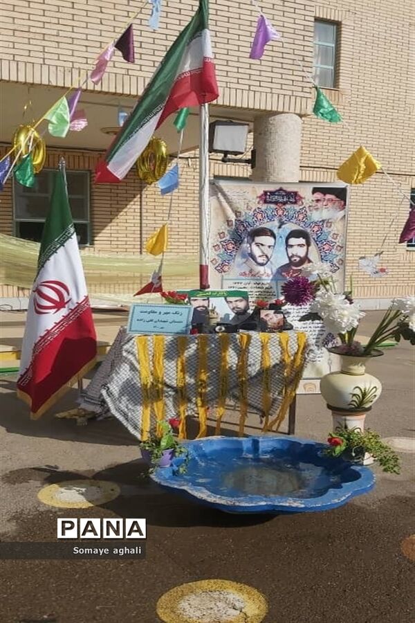 برگزاری جشن شکوفه‌ها در دبستان شهیدان تقی زاده نطنز