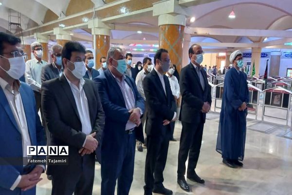 تجدید میثاق و عطر افشانی قبور مطهر شهدا در بوشهر