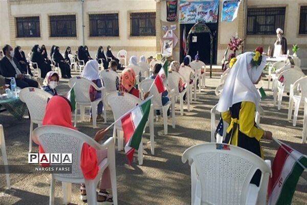 برپایی جشن شکوفه‌ها در دبستان کوثر شهرستان جعفرآباد قم