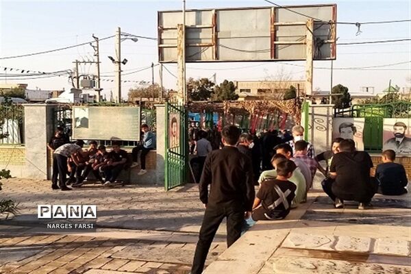 آیین مهمانی لاله ها در قم
