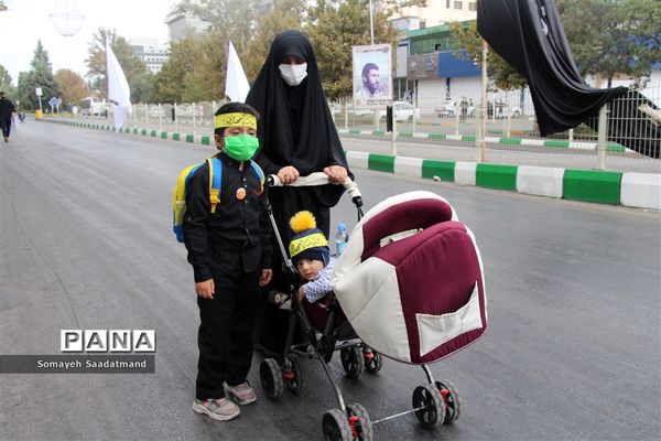 راهپیمایی عظیم جاماندگان اربعین حسینی(ع)