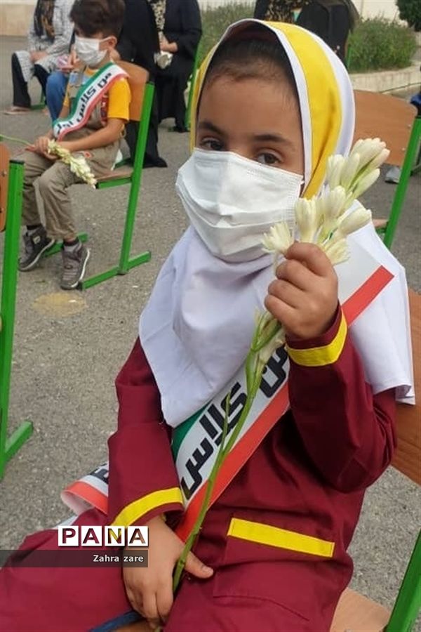 جشن شکوفه‌ها در محمودآباد