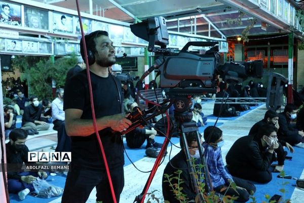 سومین برنامه شب‌های پرستاره در قم