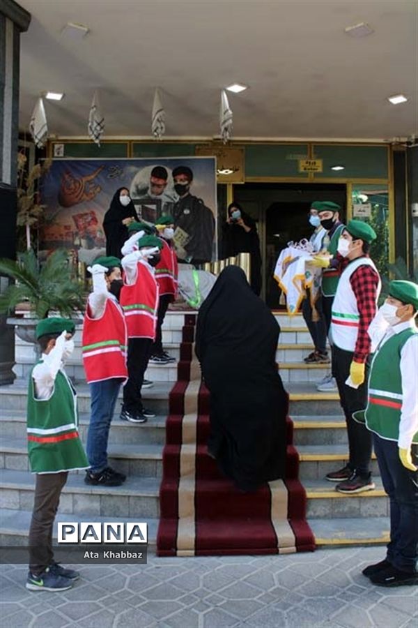 آیین استقبال پیشتازان از فرهنگیان اداره‌کل آموزش و پرورش آذربایجان شرقی