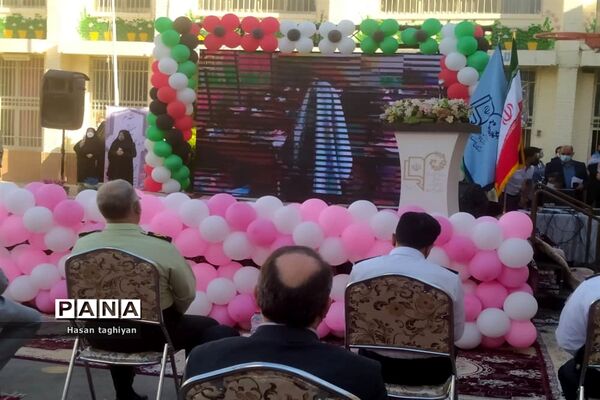 نواخته شدن زنگ بازگشایی مدارس استان اصفهان