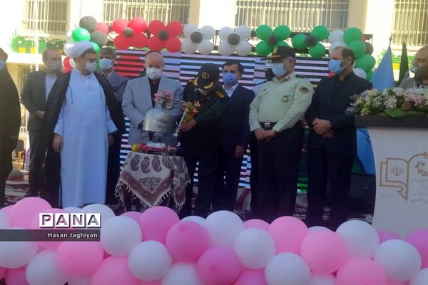 نواخته شدن زنگ بازگشایی مدارس استان اصفهان