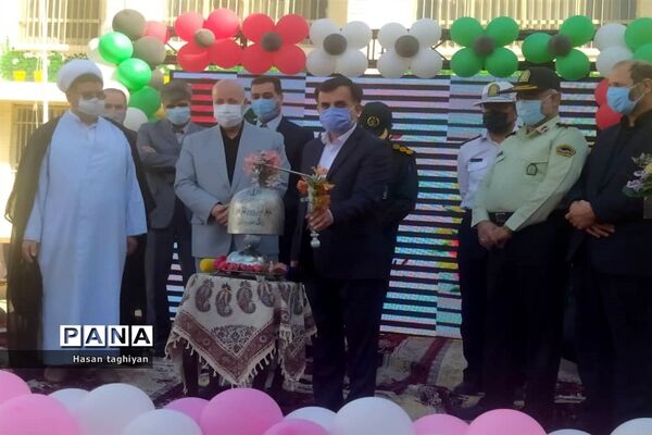 نواخته شدن زنگ بازگشایی مدارس استان اصفهان