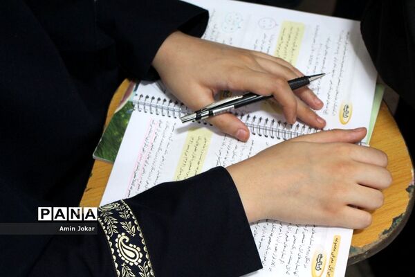 آیین نواختن زنگ آغاز سال تحصیلی در فارس
