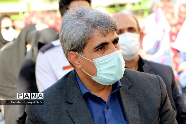 آیین بازگشایی مدارس منطقه ۱۷، در مدرسه شهدای گمنام