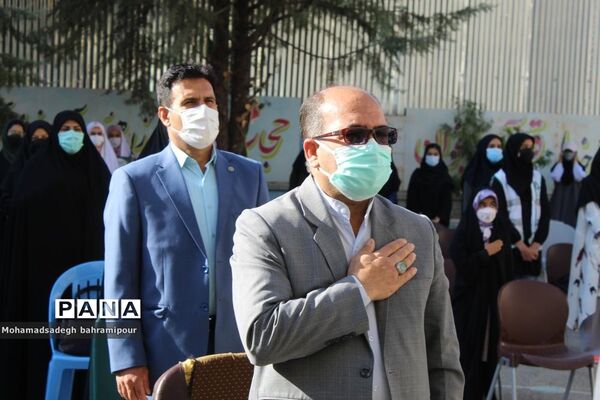 آیین نواختن زنگ مهر،  ایثار مهر و مقاومت با حضور مشاور وزیر و قائم مقام سازمان دانش‌آموزی کشور