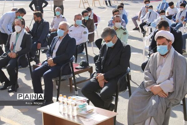 نواخته شدن زنگ بازگشایی مدارس شهرستان بهارستان