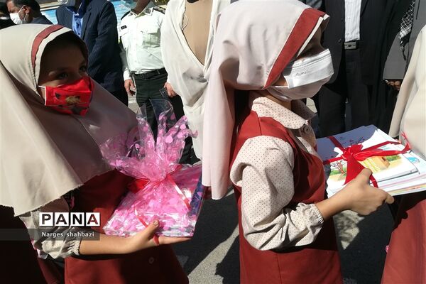 نواخته شدن زنگ مهر و مقاومت در دبستان دخترانه مهدیه در شهر قدس