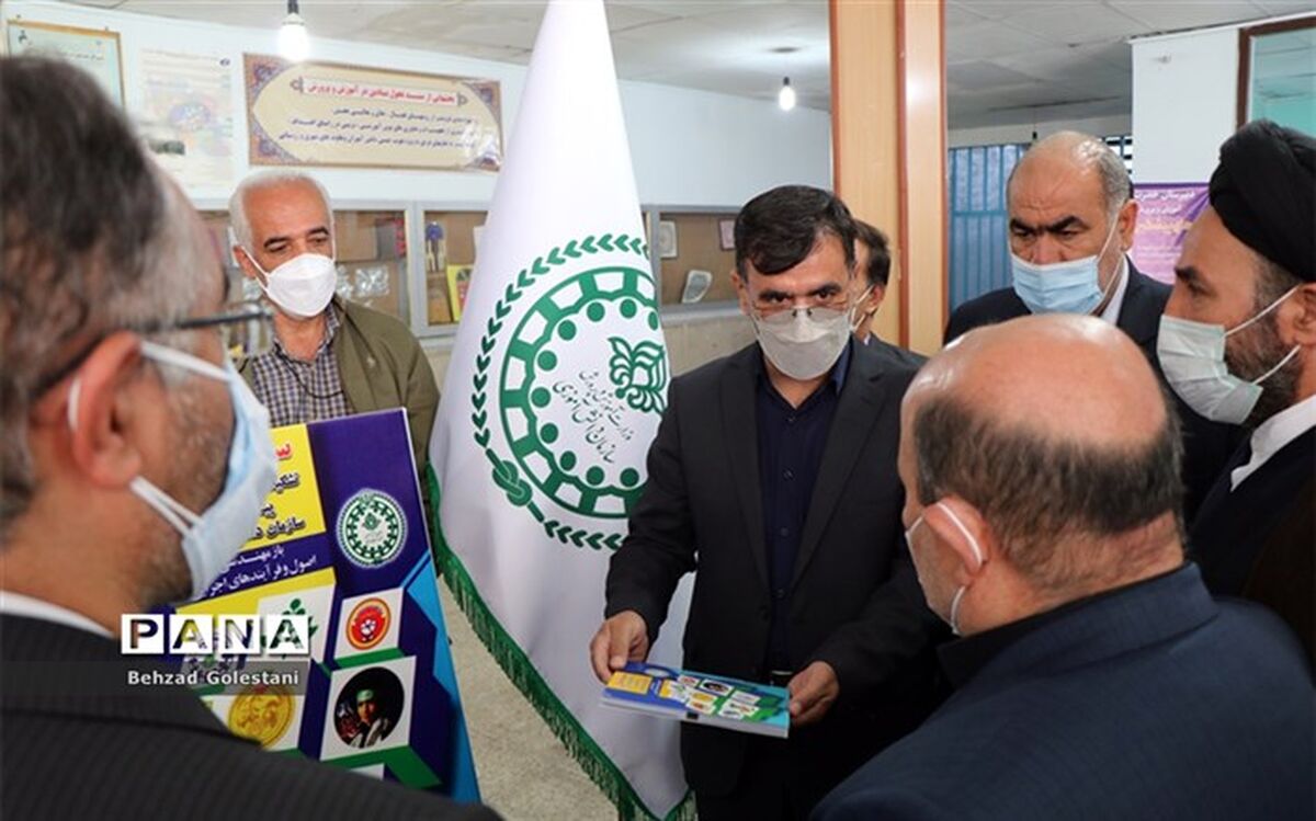 آیین رونمایی از سند تحول تشکیلات دانش‌آموزی پیشتازان