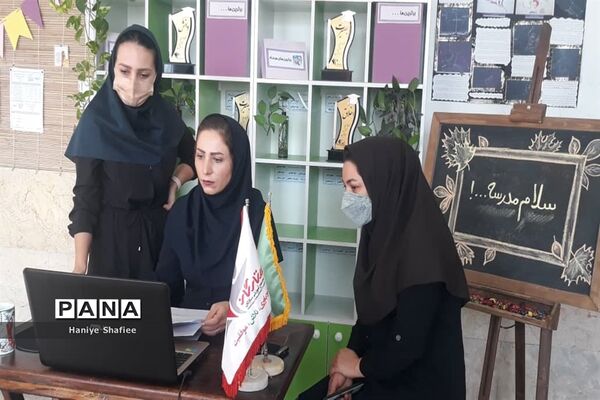 آیین گشایش مدارس در ناحیه یک شیراز