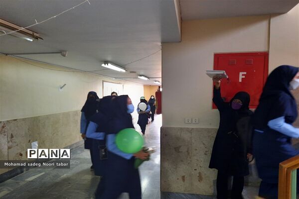 نواختن زنگ مهر و نواختن زنگ ایثار و فداکاری در منطقه ۱۵