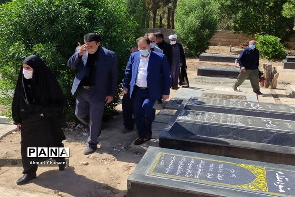 برگزاری مراسم غبار روبی و عطر افشانی مزار شهدای کوت سیدصالح