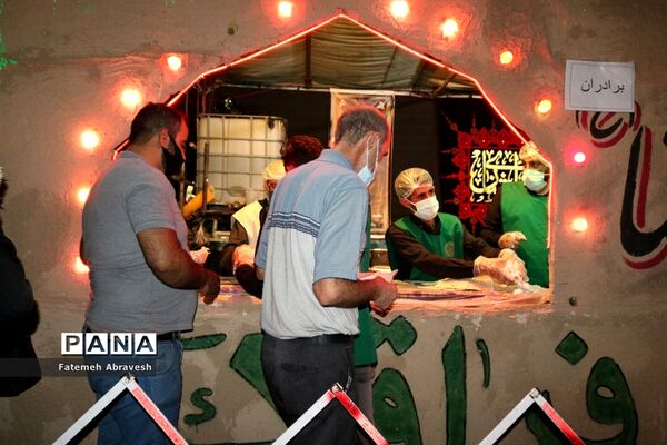 برپایی موکب اربعین توسط خادمیاران رضوی منطقه ۱۴