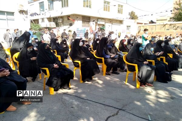 برگزاری مراسم گرامیداشت شهدا در اداره آموزش و پرورش ملارد
