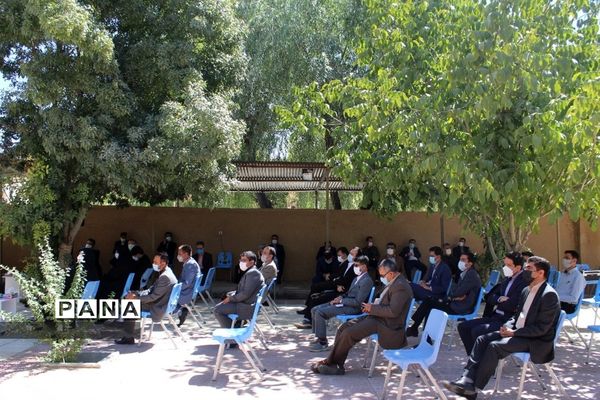 مراسم یادبود دانش آموز شهید علی لندی در شهرکرد