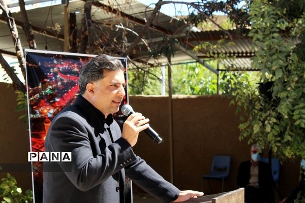 مراسم یادبود دانش آموز شهید علی لندی در شهرکرد