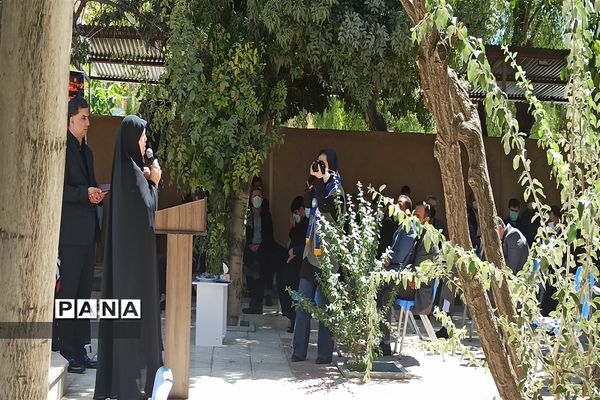 مراسم یادبود دانش آموز شهید علی لندی در شهرکرد