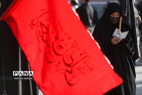 مراسم پیاده روی جاماندگان اربعین حسینی
