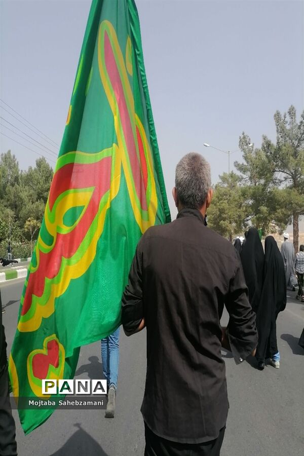 برگزاری همایش بزرگ پیاده روی حرم تا حرم در کاشمر