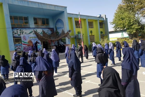 نواختن زنگ ایثار و شهادت در شهرستان ملارد