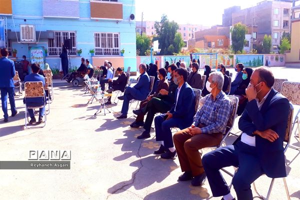 مراسم آیین نواختن زنگ ایثار و مقاومت در قرچک