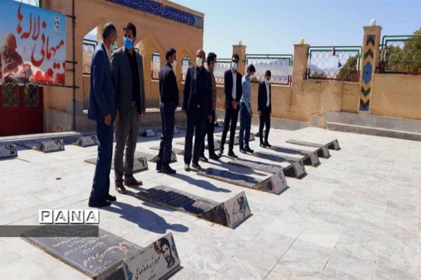 غبارروبی گلزار شهدای اردل