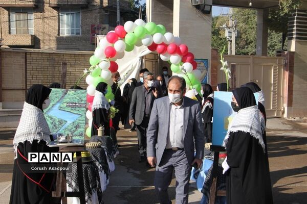 آیین استانی نواختن زنگ ایثار و مقاومت در مدرسه شاهد دالکی ناحیه 1 شیراز