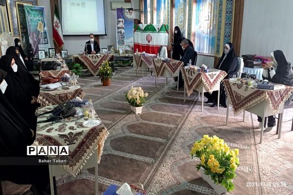 نواختن زنگ ایثار و مقاومت در منطقه ۵ تهران