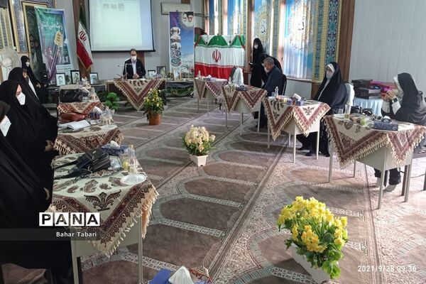 نواختن زنگ ایثار و مقاومت در منطقه ۵ تهران