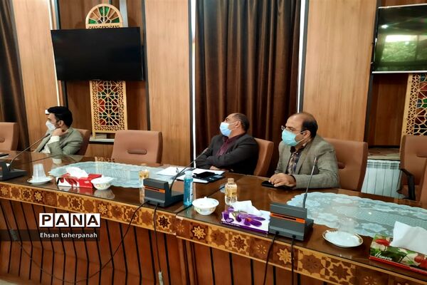 برگزاری اولین جلسه  کمیته دانش‌آموزی  و فرهنگیان 24000 شهید استان اصفهان