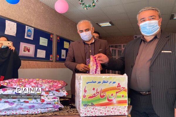 زنگ نمادین شور عاطفه‌ها در منطقه 17