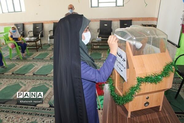 جشن شور عاطفه‌ها در مدارس منطقه آب پخش