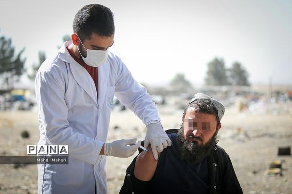 تزریق واکسن سیار برای اقشار آسیب پذیر و افراد بی سرپناه و کودکار کار