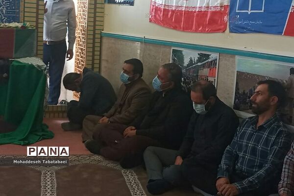 تشییع‌ پیکر مطهر دو شهید گمنام در پردیس