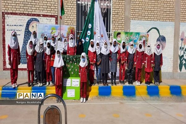 برگزاری جشن عاطفه ها در  دبستان شهید حسن احمدی شهرستان زیرکوه