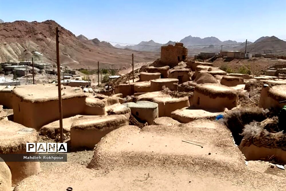ماخونیک، سرزمین لی لی پوت ها
