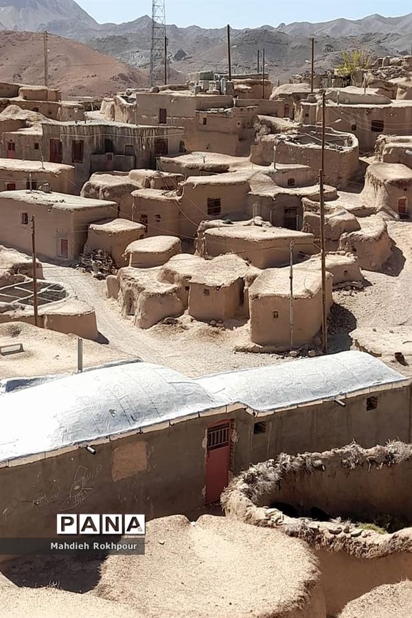 ماخونیک، سرزمین لی لی پوت ها