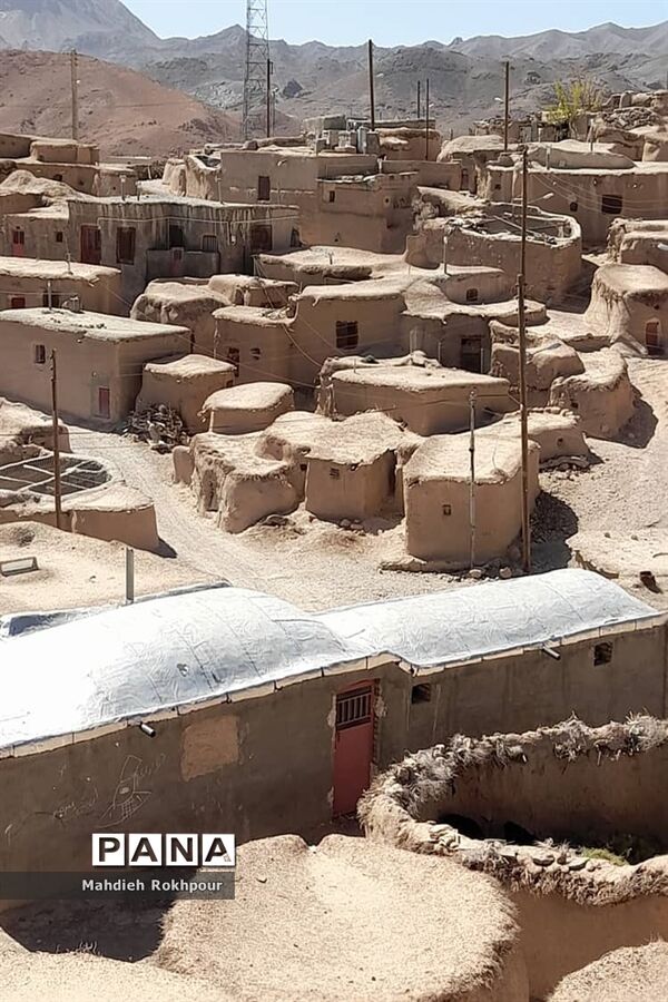 ماخونیک، سرزمین لی لی پوت ها
