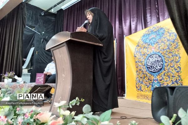 اولین شب شعر هفتگی کانون لقمان کاشمر