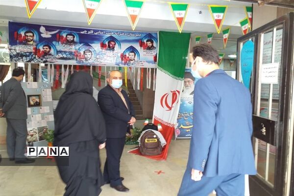 برگزاری پویش مهر عاطفه ها و انتخابات انجمن اولیا و مربیان در دبیرستان قلم چی کرج