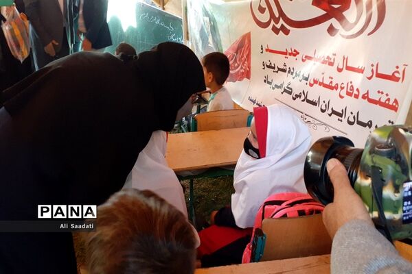نواختن زنگ آغاز فعالیت مدارس عشایری خراسان رضوی