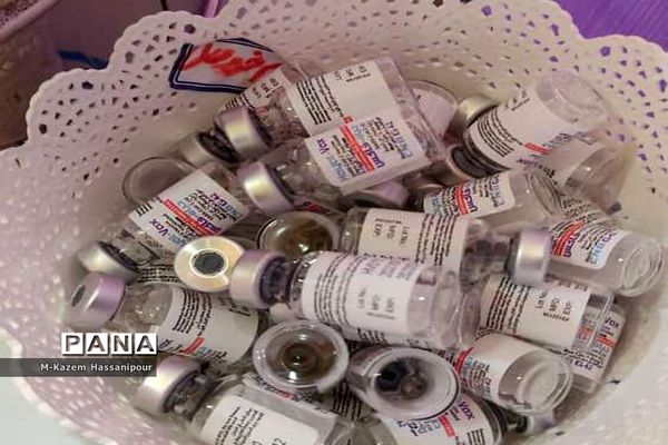 واکسیناسیون سراسری علیه بیماری کووید 19 در شهرستان جم