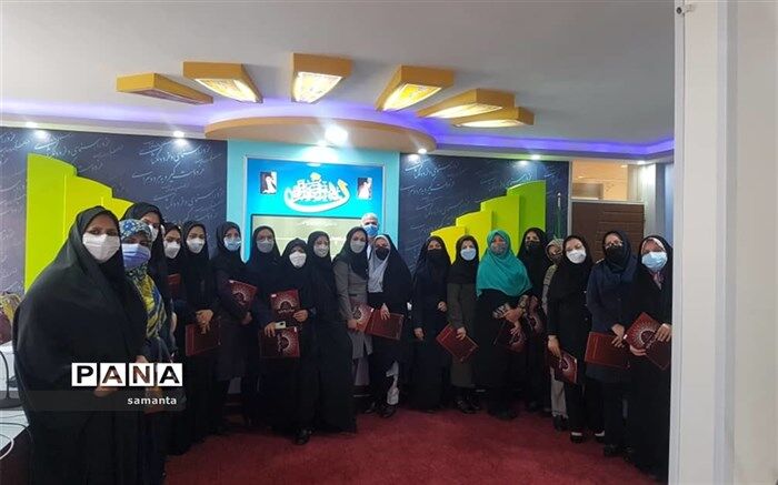 نقش سرگروه‌های آموزش ابتدایی برای بهبود کیفیت آموزش و رابطه آموزگاران موثر است